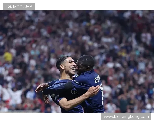 巴黎圣日耳曼前场抢断成功